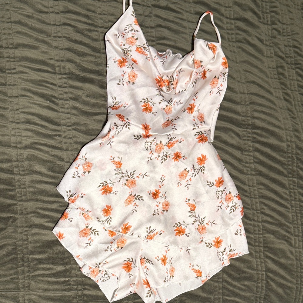 Altar’d State Floral Romper Size Women’s XS